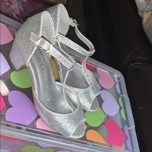 Silver glitter girls dress shoes size 11
